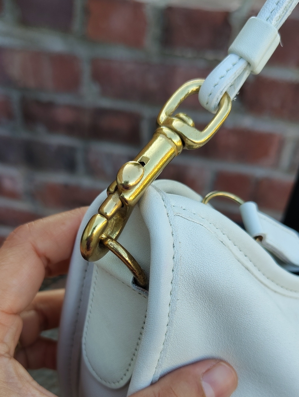 Vintage Coach Leather Swinger Crossbody Shoulder Bag Bone White Classic 80s USA - Picture 5 of 16